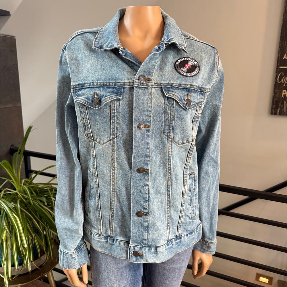 Peloton Nashville Music City Denim Jacket Limited Edition Patches Medium Concert